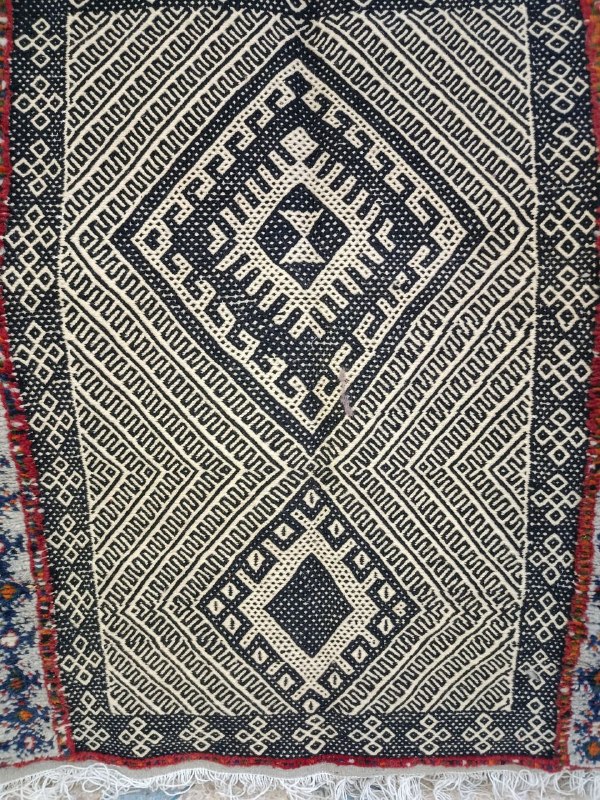 Tapis berbère marocain zanifi Berber fait main - vue 3